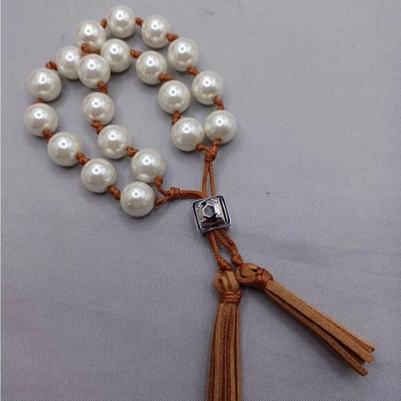 Chico's Faux Pearl Bracelet Adjustable Slide Brown Leather 10mm Glass Bead 7-9" - Picture 3 of 9